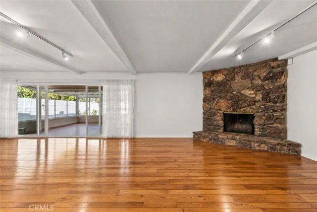 5522 Murietta Avenue, Sherman Oaks, CA 91401