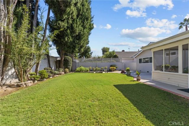 5522 Murietta Avenue, Sherman Oaks, CA 91401