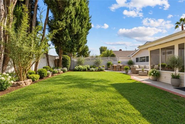 5522 Murietta Avenue, Sherman Oaks, CA 91401