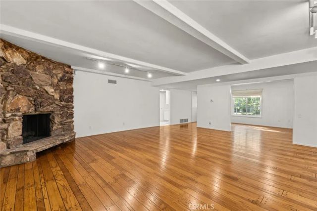 5522 Murietta Avenue, Sherman Oaks, CA 91401