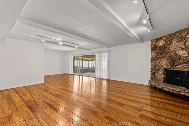 5522 Murietta Avenue, Sherman Oaks, CA 91401