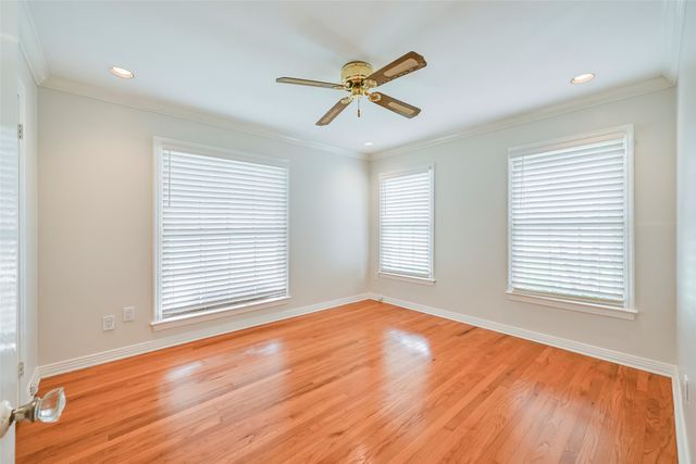 2819 Maple Springs Boulevard, Dallas, TX 75235