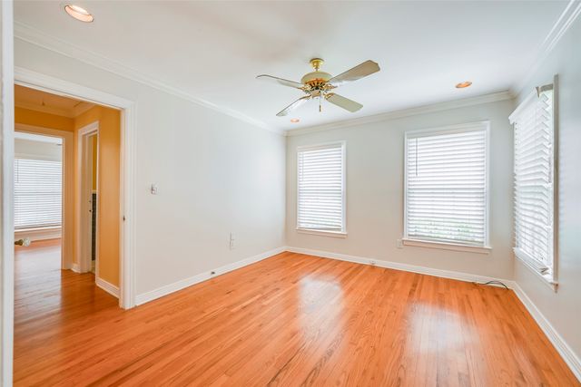 2819 Maple Springs Boulevard, Dallas, TX 75235
