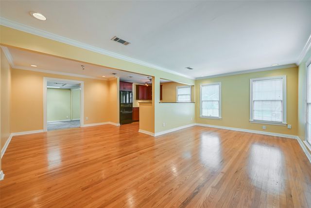 2819 Maple Springs Boulevard, Dallas, TX 75235