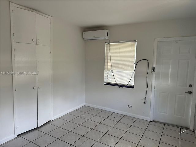 4548 SW 33rd Ave EFFICENCY, Dania Beach, FL 33312