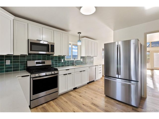 192 Columbine Rd, Florissant, CO 80816