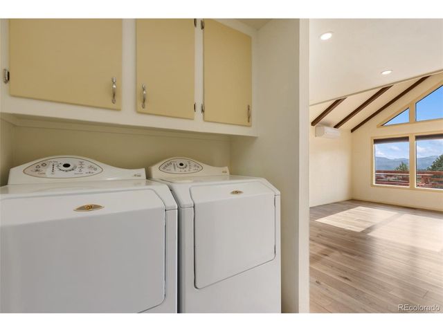192 Columbine Rd, Florissant, CO 80816