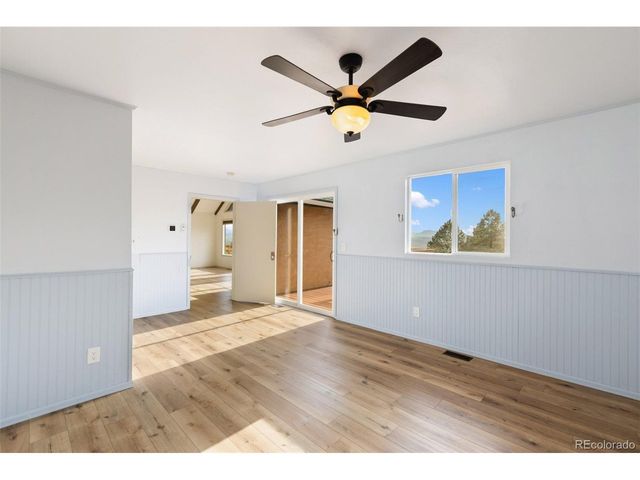 192 Columbine Rd, Florissant, CO 80816