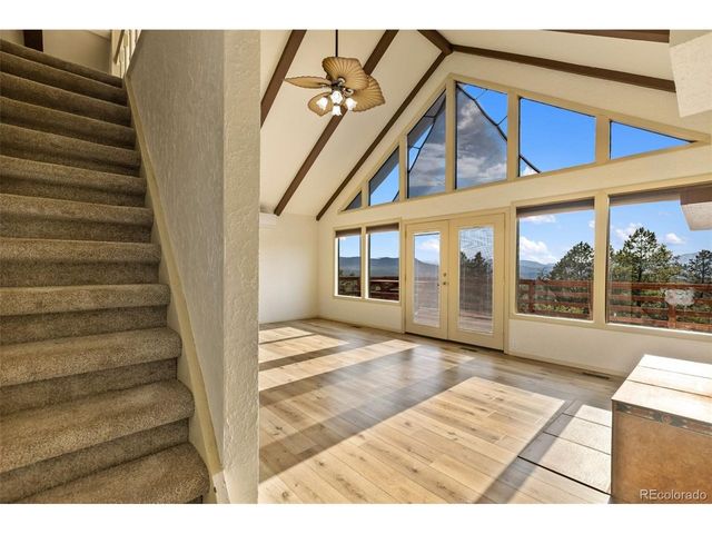 192 Columbine Rd, Florissant, CO 80816