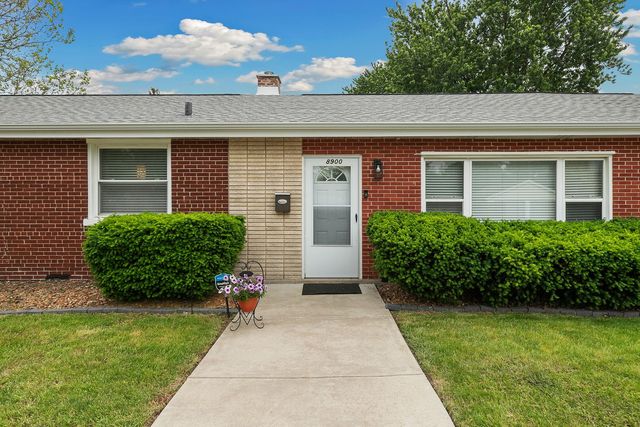 8900 S Utica Avenue, Evergreen Park, IL 60805