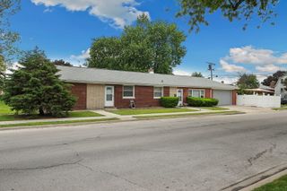 8900 S Utica Avenue, Evergreen Park, IL 60805