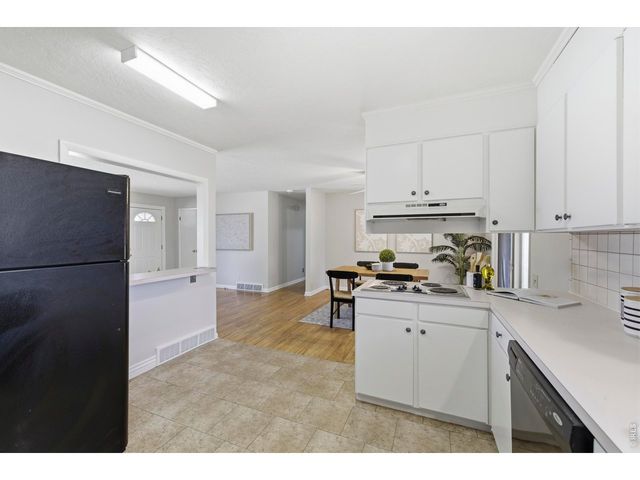 2216 12th St, Greeley, CO 80631