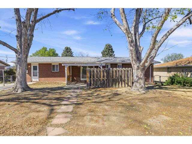 2216 12th St, Greeley, CO 80631