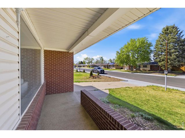 2216 12th St, Greeley, CO 80631