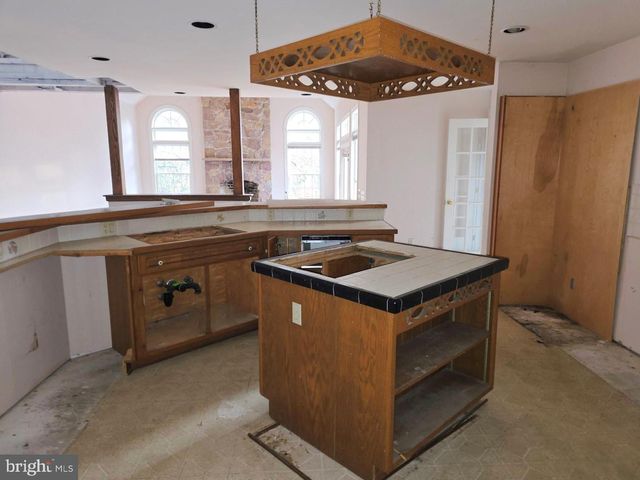 325 HARRISONVILLE RD, Mullica Hill, NJ 08062