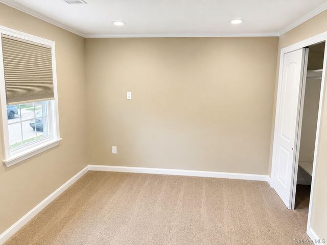 23 Ginny Lane, Bethpage, NY 11714