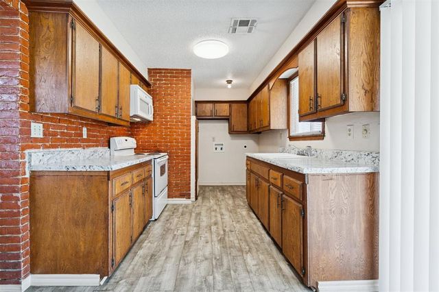 2004 NW 15th Street, Oklahoma City, OK 73106