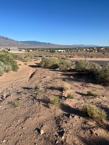 6040 Chayote Road NE, Rio Rancho, NM 87144