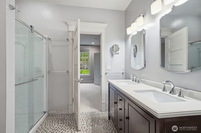 19827 223rd Avenue NE, Woodinville, WA 98077