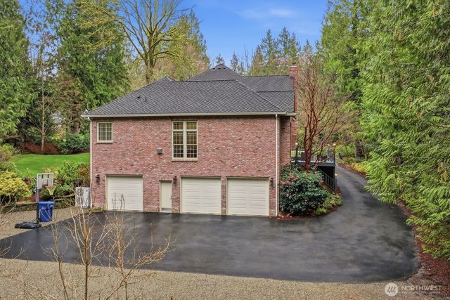 19827 223rd Avenue NE, Woodinville, WA 98077