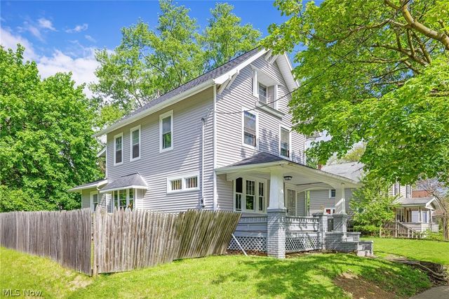 1390 Curtis Street, Akron, OH 44301