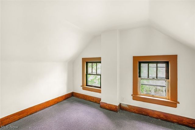 1390 Curtis Street, Akron, OH 44301