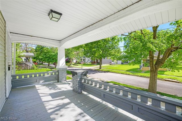 1390 Curtis Street, Akron, OH 44301