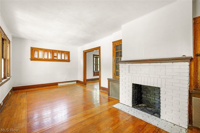 1390 Curtis Street, Akron, OH 44301