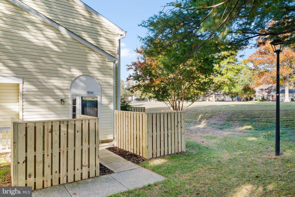 Image 22 of property listing at 18260 ROLLING MEADOW WAY #24, Olney, MD 20832