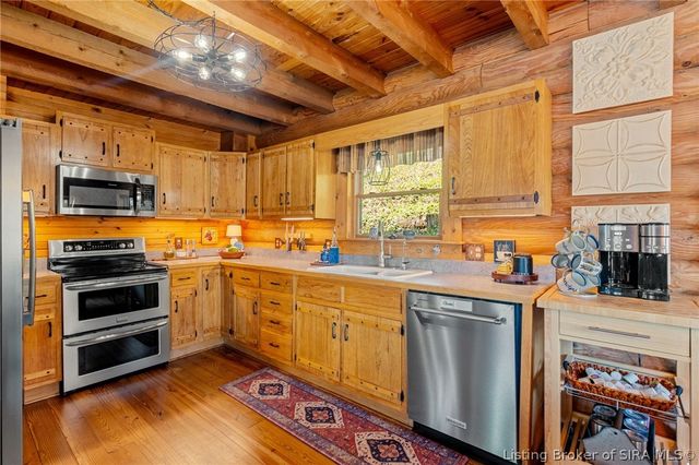 5113 Stoneview Drive, Charlestown, IN 47111