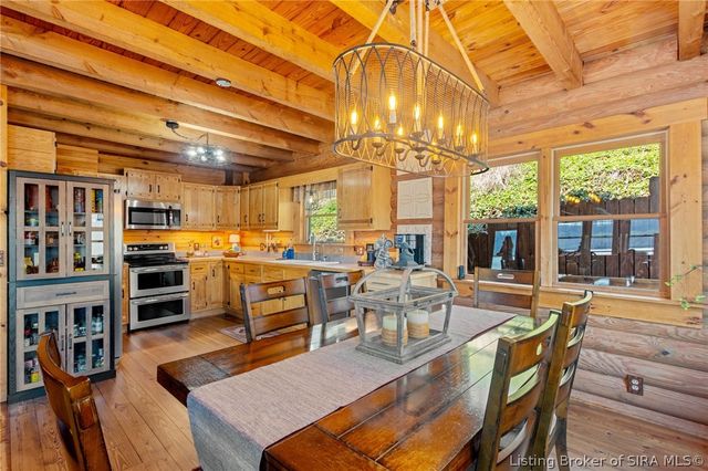 5113 Stoneview Drive, Charlestown, IN 47111