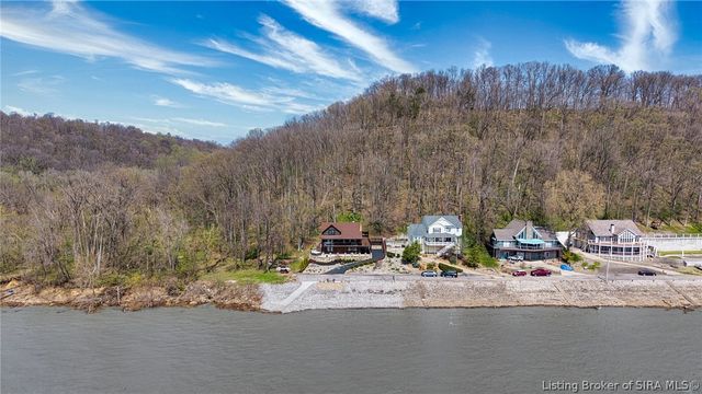 5113 Stoneview Drive, Charlestown, IN 47111