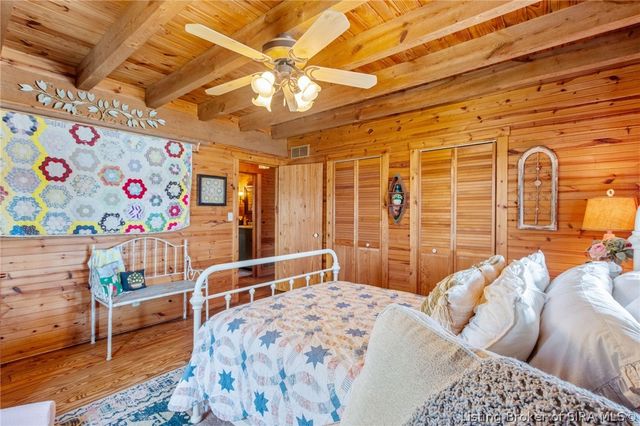 5113 Stoneview Drive, Charlestown, IN 47111