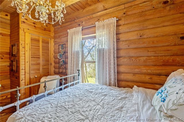 5113 Stoneview Drive, Charlestown, IN 47111