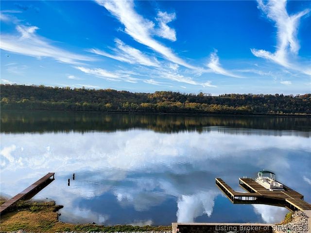 5113 Stoneview Drive, Charlestown, IN 47111