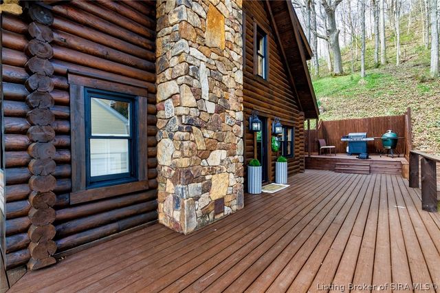 5113 Stoneview Drive, Charlestown, IN 47111