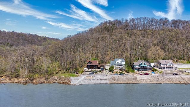 5113 Stoneview Drive, Charlestown, IN 47111