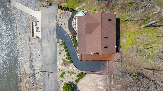 5113 Stoneview Drive, Charlestown, IN 47111