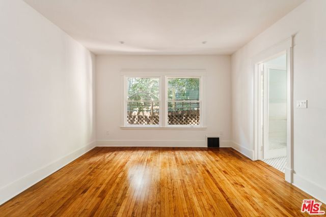2170 W 24th Street, Los Angeles, CA 90018