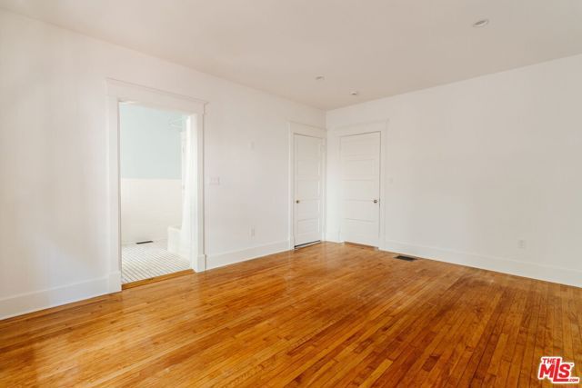 2170 W 24th Street, Los Angeles, CA 90018