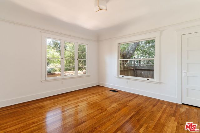 2170 W 24th Street, Los Angeles, CA 90018