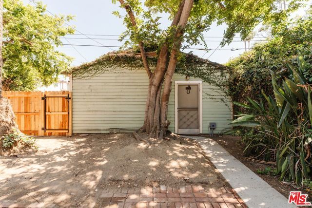 2170 W 24th Street, Los Angeles, CA 90018