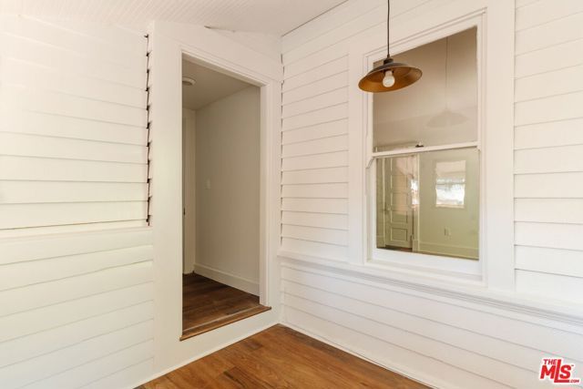 2170 W 24th Street, Los Angeles, CA 90018