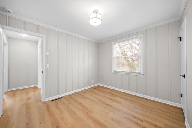 1320 Bellshire Dr, Nashville, TN 37207