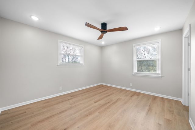 1320 Bellshire Dr, Nashville, TN 37207