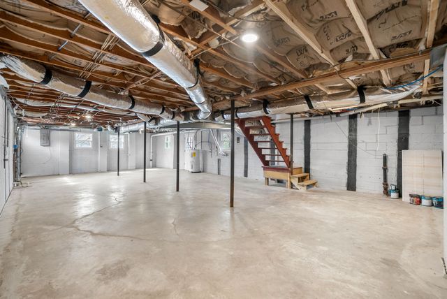 1320 Bellshire Dr, Nashville, TN 37207