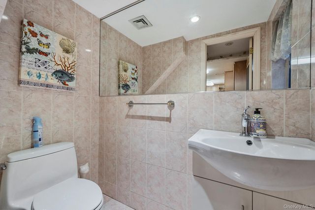 83-47 Abingdon Road, Kew Gardens, NY 11415