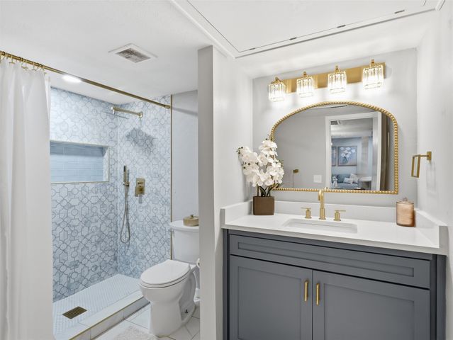 4851 Cedar Springs Road 392, Dallas, TX 75219