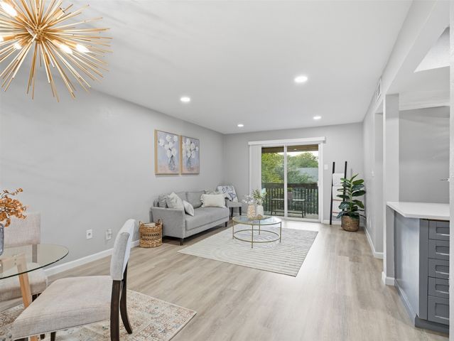 4851 Cedar Springs Road 392, Dallas, TX 75219