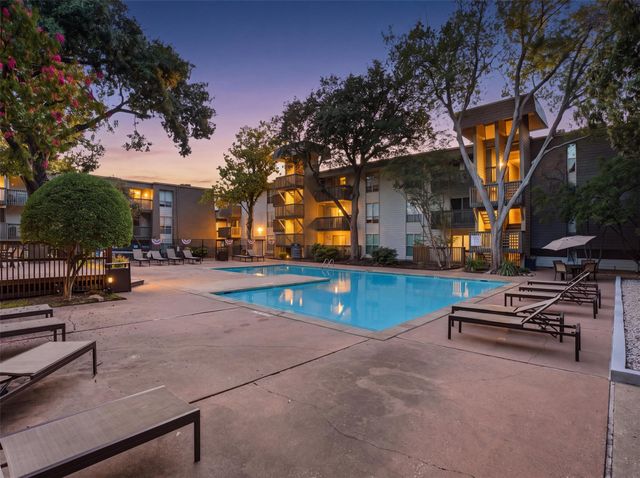 4851 Cedar Springs Road 392, Dallas, TX 75219